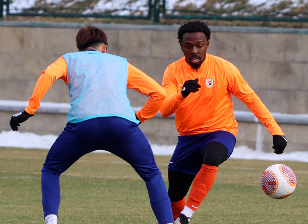 壹号娱乐官方网站江苏男篮迎社区盾关键赛,加时末段扳平良机,令人意外,赛程密集仍需轮换的简单介绍