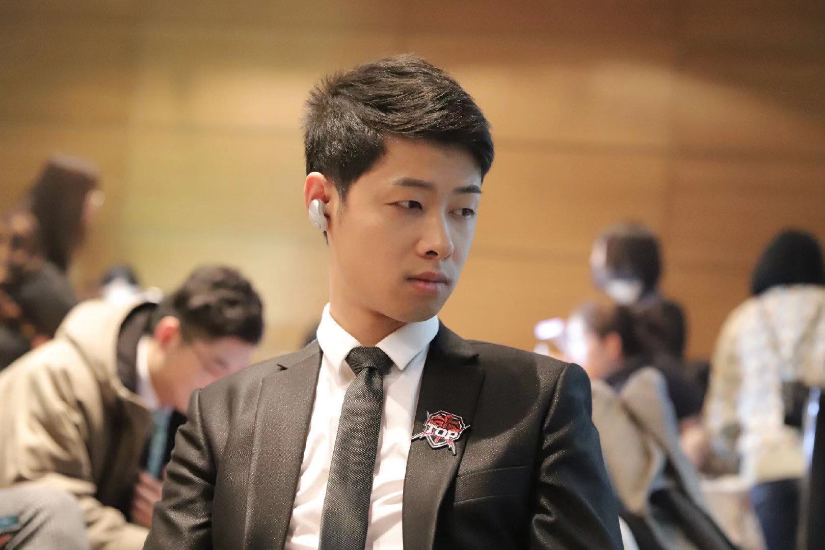 包含Karsa在热火比赛中高光表现，势不可挡引发热议！的词条