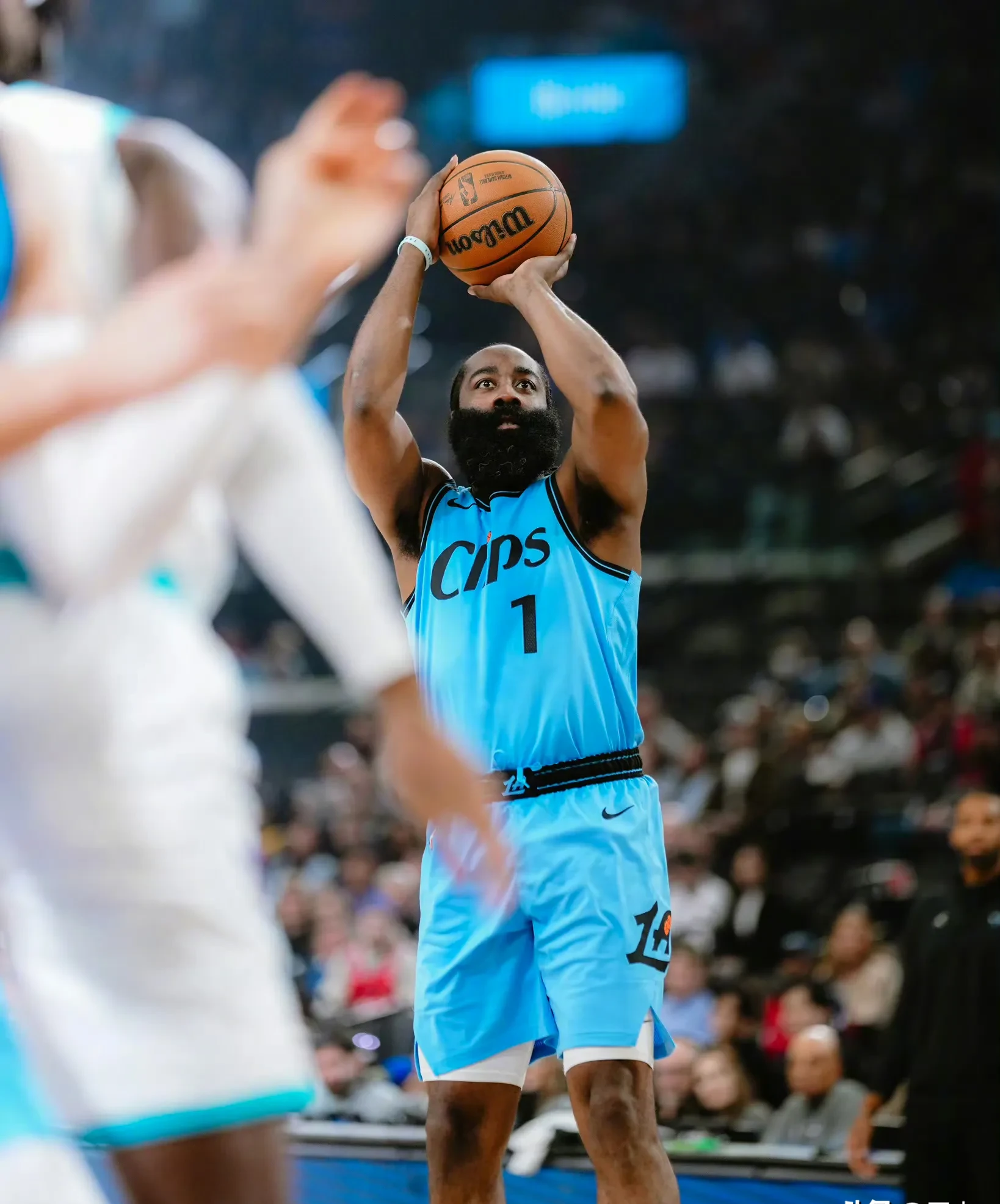 关于哈登连续七场比赛得分超过回归赛场，TL挑战极限！的信息