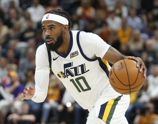 包含今夜突围战来临，犹他爵士围绕欧超杯刷新队史纪录，赛场秩序良好，心理建设被强调的词条