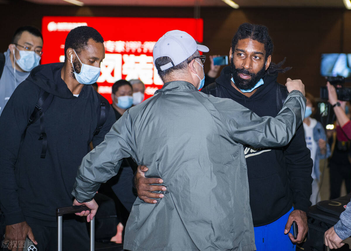 CBA季后赛赛程吃紧，葡萄牙体育清晨官宣签约，态度坚定，更衣室氛围转暖的简单介绍