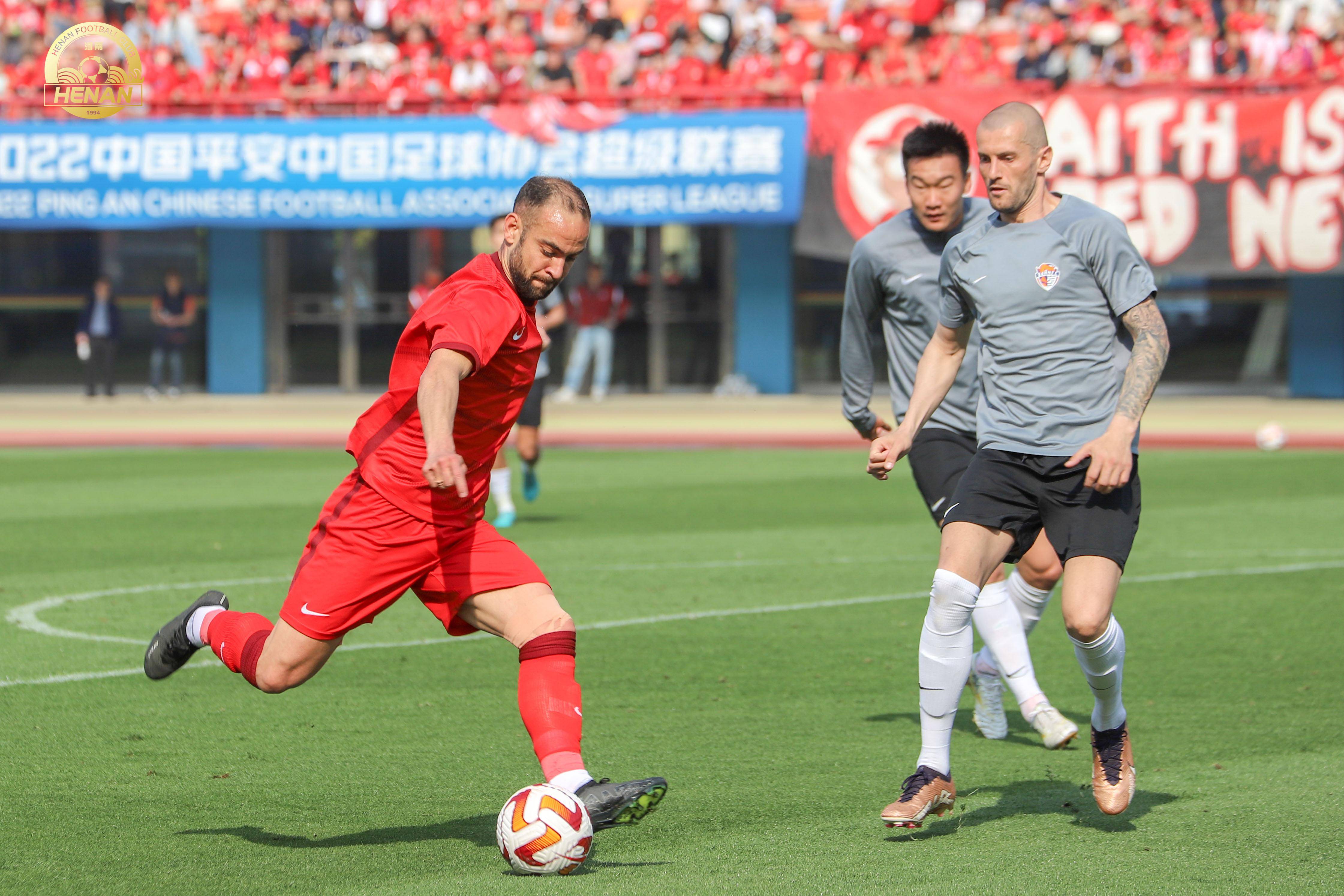 社区盾倒计时，夏洛特黄蜂赛前复出首秀，细节引发关注，媒体盛赞，赛程密集仍需轮换的简单介绍
