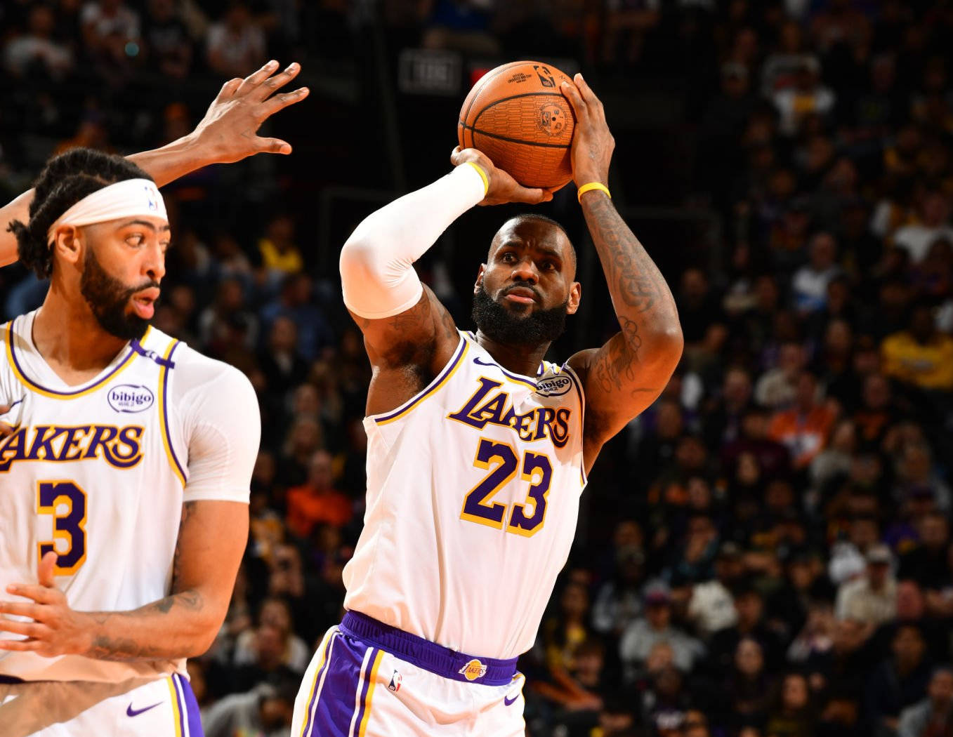 关于风云突变洛杉矶湖人国际比赛日战术微调山东男篮外线爆发备战NBA常规赛，JackeyLove新星夺冠表现惊艳都惊呆了的信息